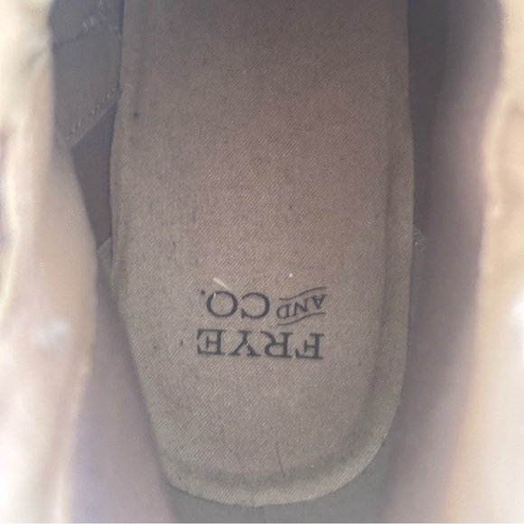 Frye Estrely Tan Ankle Boots with Suede Finish NWOT - Picture 4 of 7